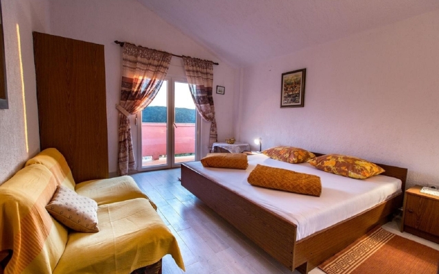 Apartment Davorka - with sea view: A1 Kampor, Island Rab