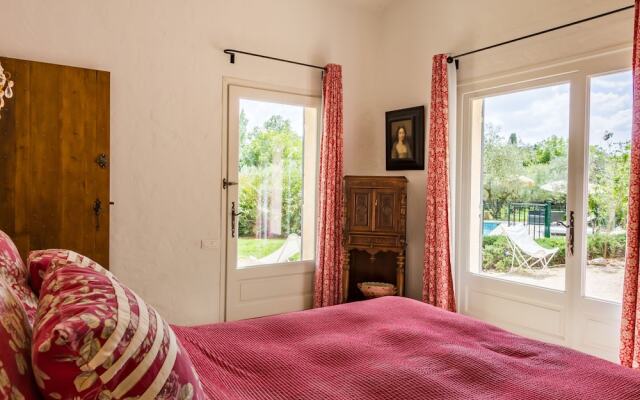 Beautiful Villa in Paradou With Swimming Pool