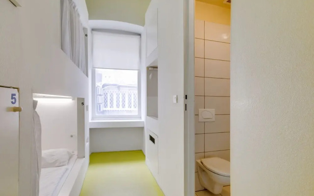 Design Hostel Goli & Bosi