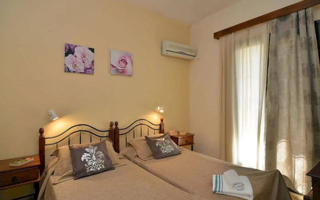 Iliana Apartments