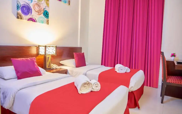 Сlick Square Hotel