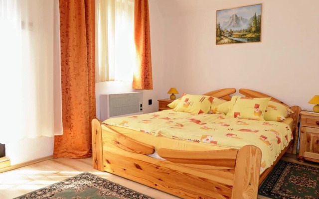 Apartment- 4 1 2 in Zalakaros