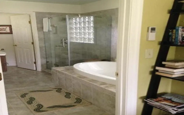 Inn at Huntingfield Creek