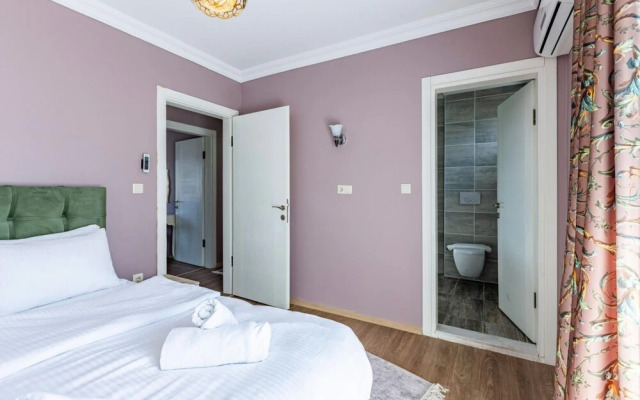 Duplex Villa With Pool and Garden in Sapanca