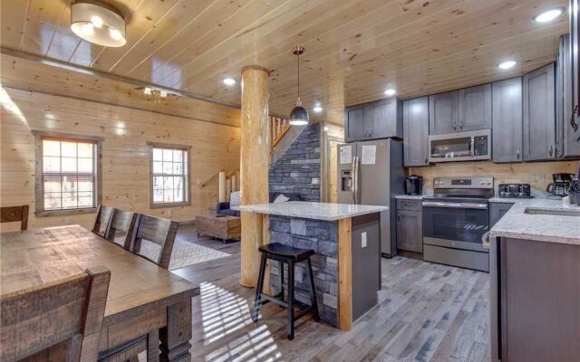 Mirror Pond - Four Bedroom Cabin