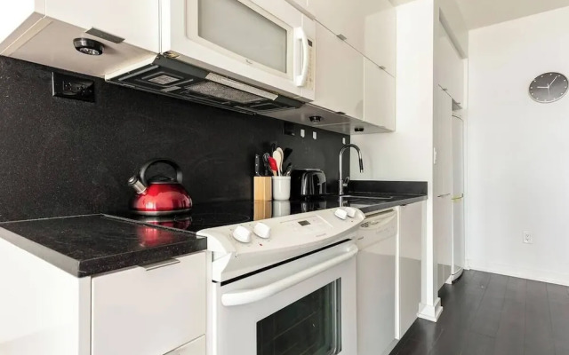 Downtown Toronto Luxury Suites