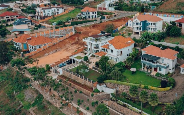 Rooftop View Apartments Rebero