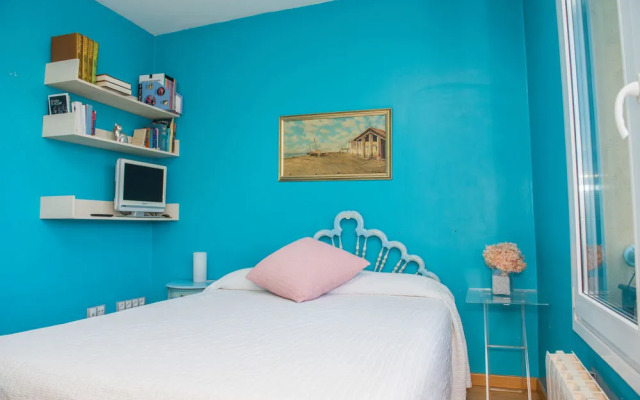 Ana's Guest House Barcelona B&B
