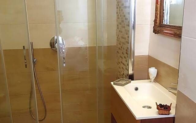 Lo Specchio Dei Papiri