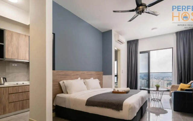 Imperio Residence Seafront by Perfect Host
