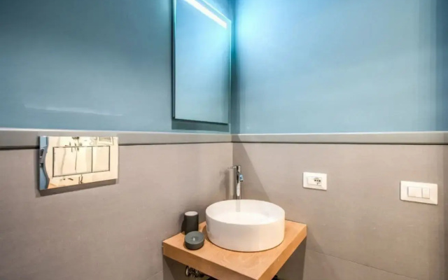 Trevi Fountain Superior 3 bdr apartment