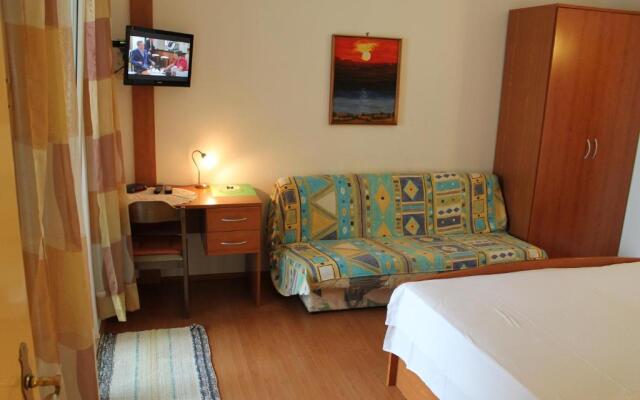 Adria Apartments