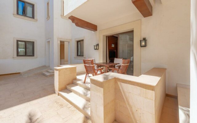 Classy 1-Bedroom Apartment in Ancient Sands with Pool View