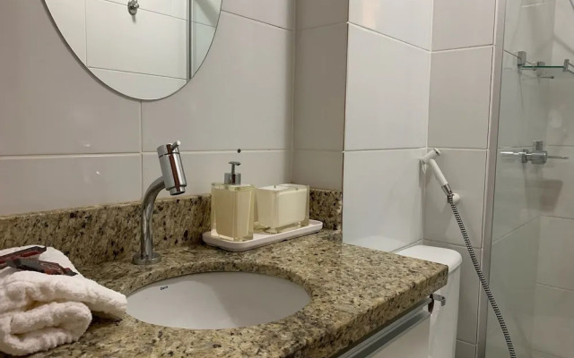 Apto 2 Q ao lado do Hospital Premium