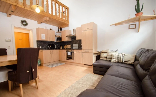 Apartment 3-room-maisonette Near ski Lift and Town