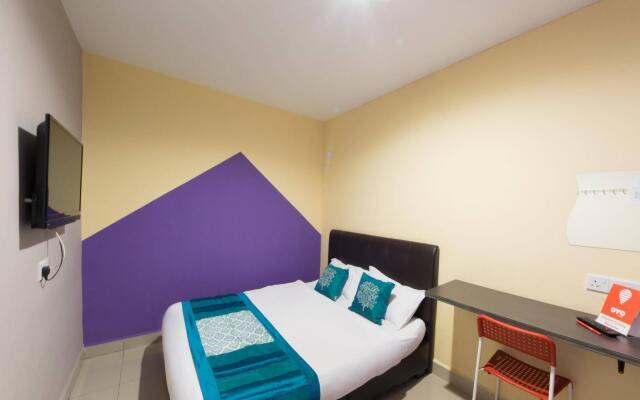 OYO 131 Dejaya Hotel Kota Damansara