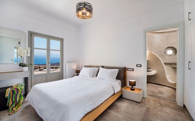 Theano Cave Suites & Villas