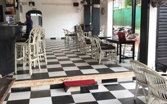 OYO 15498 Emmanuel Beach Resort