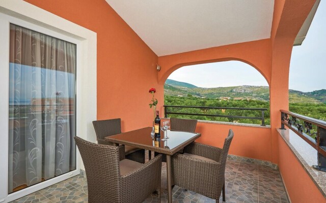 Beautiful Home in Pano With Wifi and 5 Bedrooms