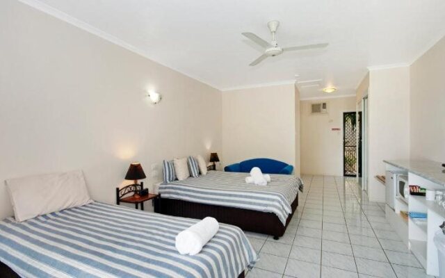 Hinchinbrook Marine Cove Resort