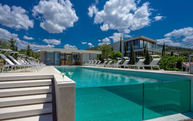 Golden Rays Luxury Apartments