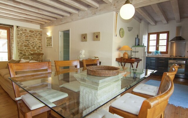 Gorgeous Holiday Home in Roussines With Terrace