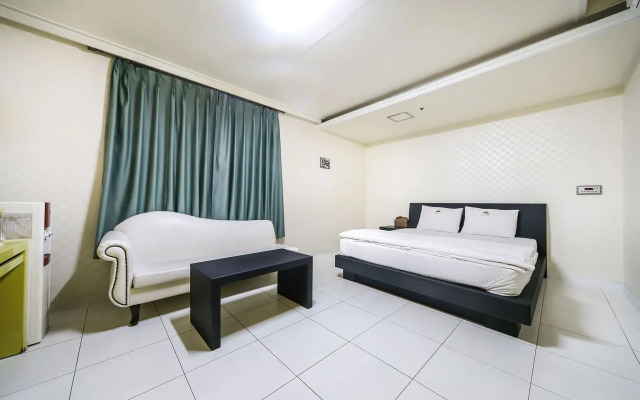 Daegu Dongdaegu Station 10th Street