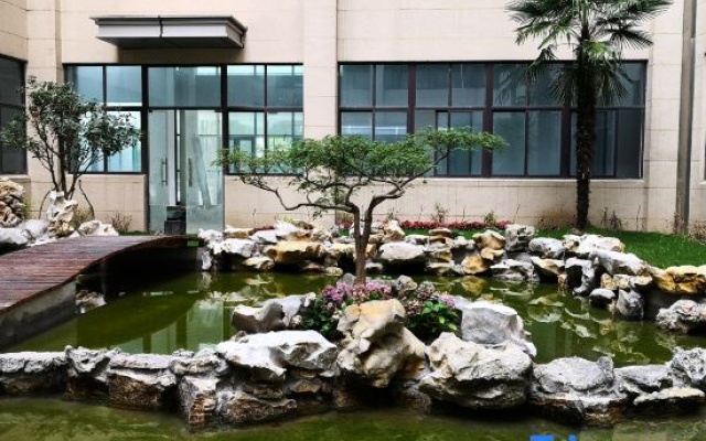 Chao Hotel