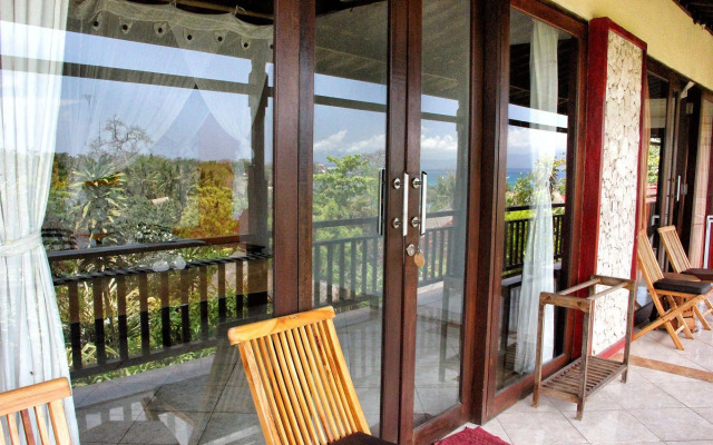 The Tanis Beach Resort Nusa Lembongan