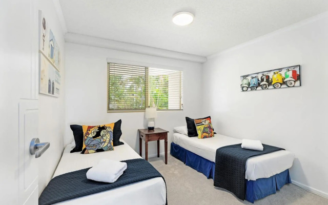 5 Pacific Outlook Ocean View Apartment in Sunshine Beach