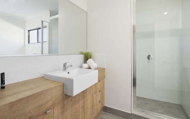 WHITSUNDAY Spacious & Comfortable, Moments from Picturesque Boardwalk