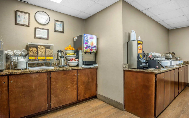 Comfort Suites Columbus State University Area