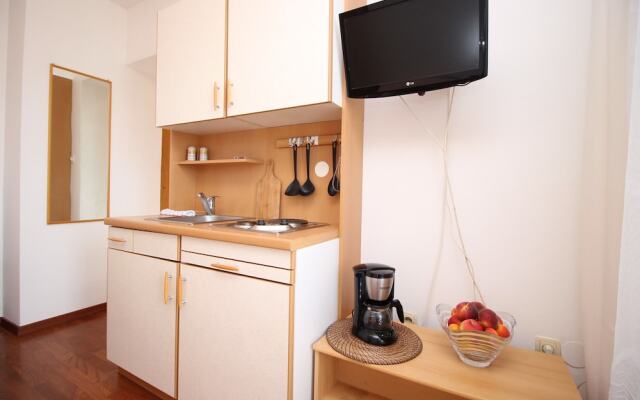Apartments Ivona 4