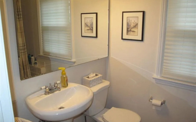 The Birdhouse Bed & Breakfast