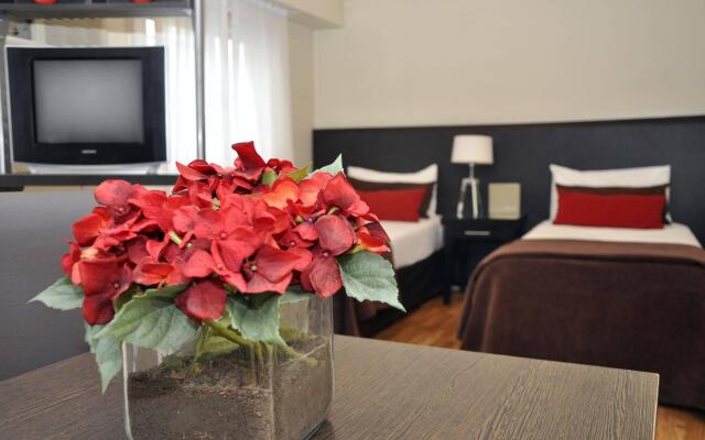 Sarmiento Suites Aparthotel