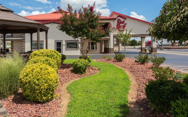 Red Roof Inn Bowling Green