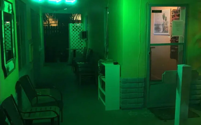 Amber Tides Motel