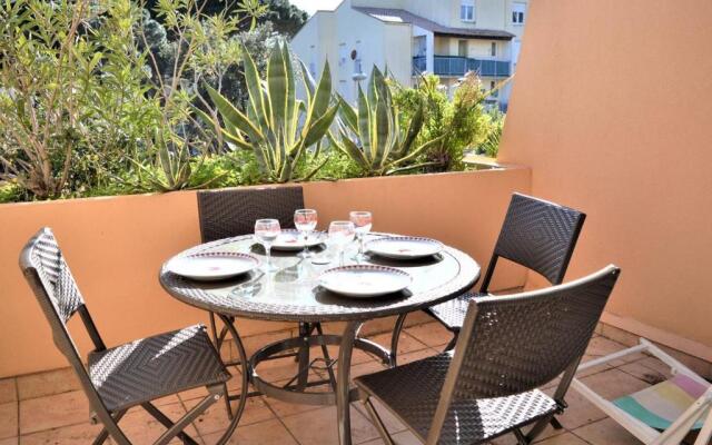 Appartement Cavalaire-sur-Mer, 1 pièce, 4 personnes - FR-1-226B-31