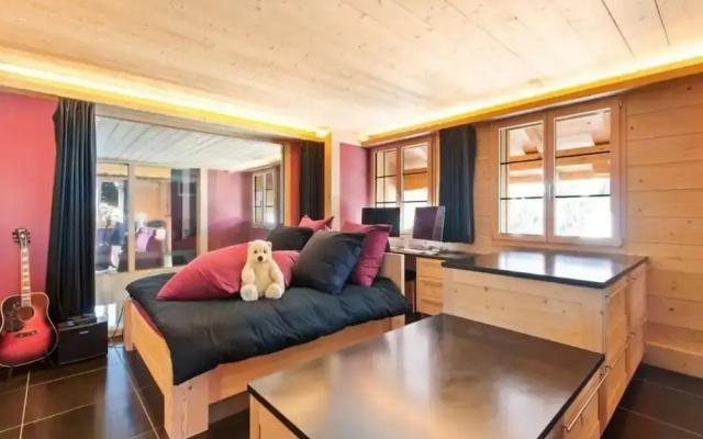 Beautiful Modern Chalet in the Gstaad Region