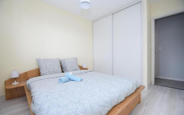 T3 refait à neuf place Duclos coeur de Dinan