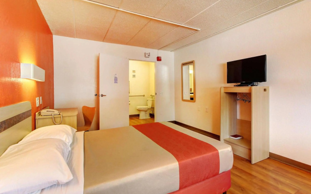 Motel 6 York, PA