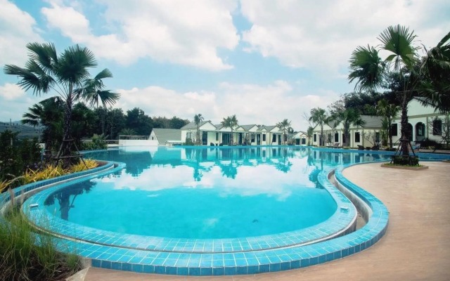 Saichon Grand View Resort