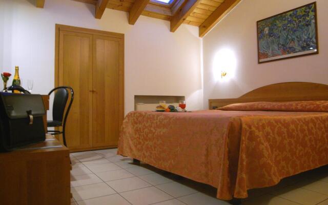 Hotel Mondial