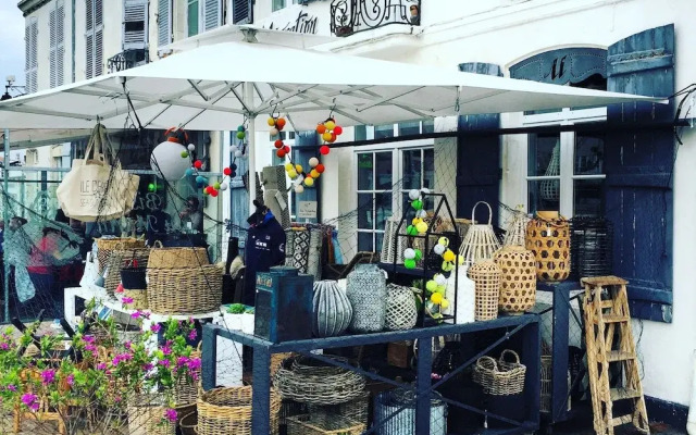 La Parenthèse Enchantée