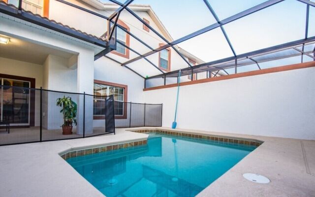 Stylish 4 Bed 3 Ba Pool Home