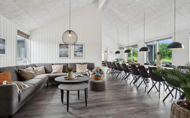 Spacious Retreat Near Beach - By Traum Ferienwohnungen