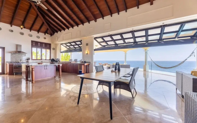Cliff Villa