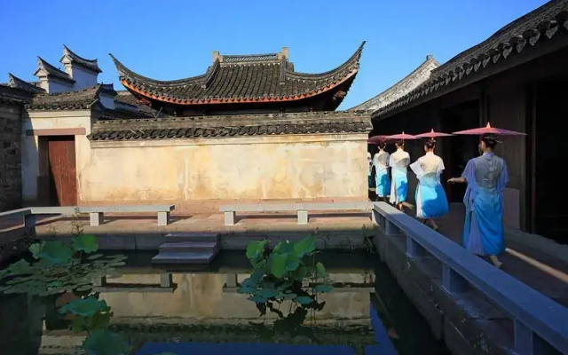 New Century Resort Shiqifang