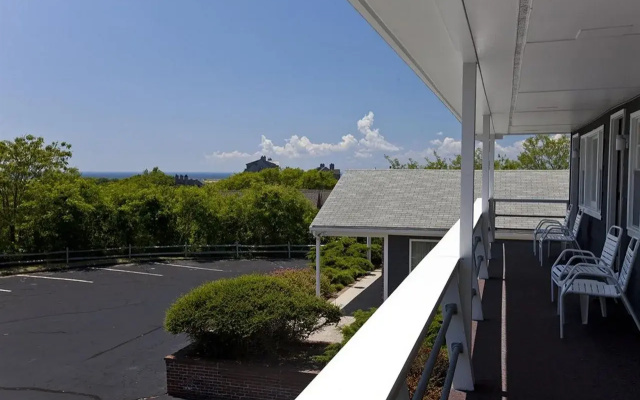 Seaglass Inn & Spa