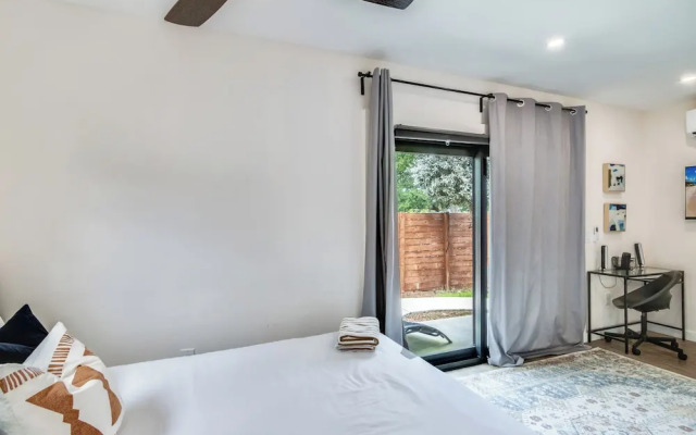 Palm Paradise Retreat Sleeps 4